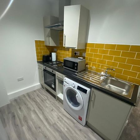 1 Bedroom Apartments In Bolton Town Centre ภายนอก รูปภาพ